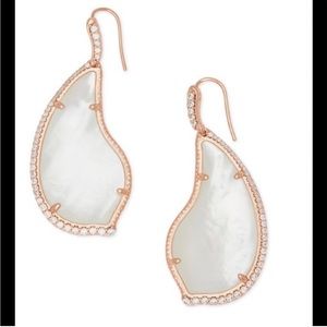 Kendra Scott Gold Tinley Drop Earrings